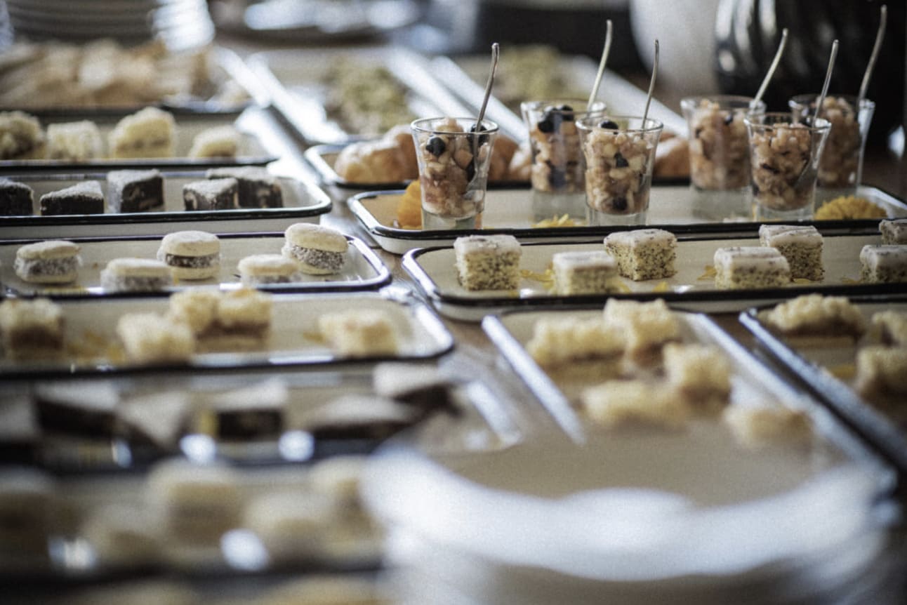 CATERING & BARRA